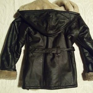 Vintage Jackets & Coats - Amazing vintage faux fur lined leather coat. Vintage Jackets & Coats - Amazing vintage faux fur lined leather coat.